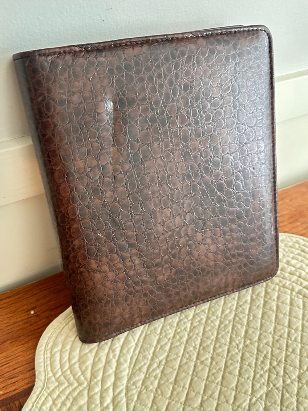 Vintage faux leather photo album for 4x6 photos